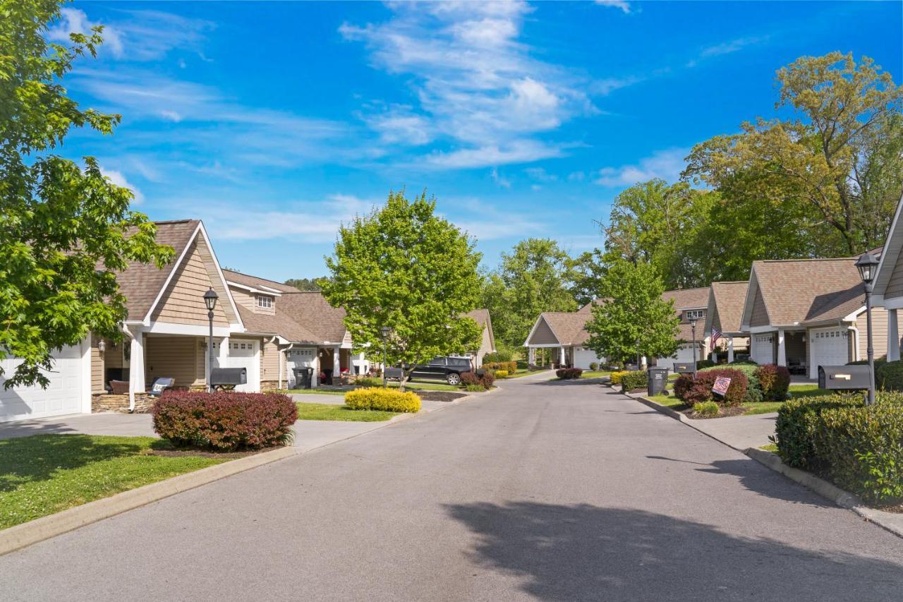 Luxe Quiet Townhouse W/Parking/Pool/By Dollywood Villa Pigeon Forge Exteriör bild