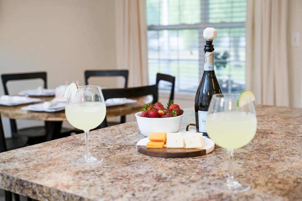 Luxe Quiet Townhouse W/Parking/Pool/By Dollywood Villa Pigeon Forge Exteriör bild