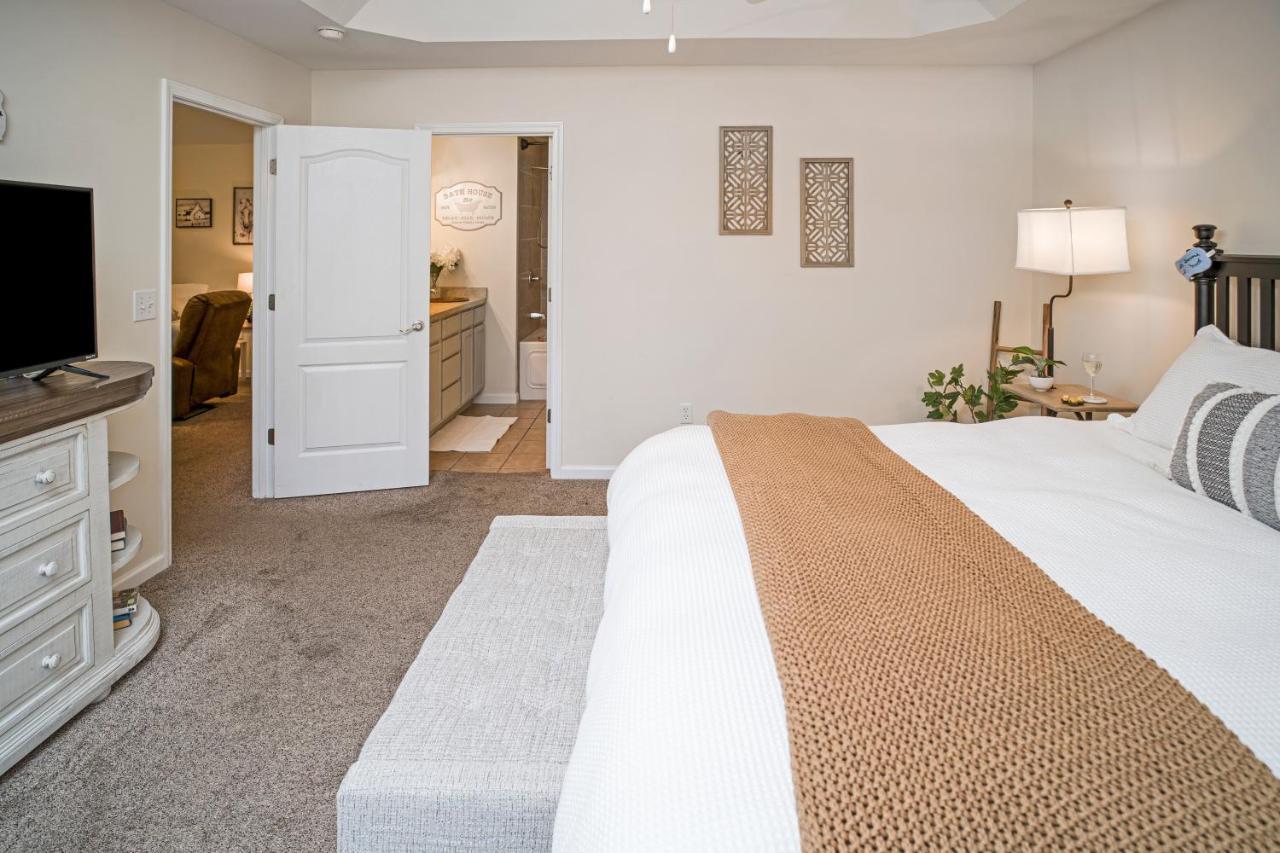 Luxe Quiet Townhouse W/Parking/Pool/By Dollywood Villa Pigeon Forge Exteriör bild