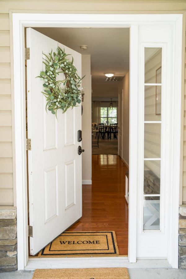 Luxe Quiet Townhouse W/Parking/Pool/By Dollywood Villa Pigeon Forge Exteriör bild